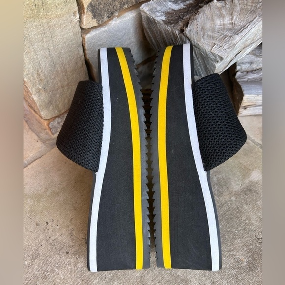 Call It Spring Macy’s Larelasien platform slip on sports sandals Sz-7.5   A - Picture 3 of 7